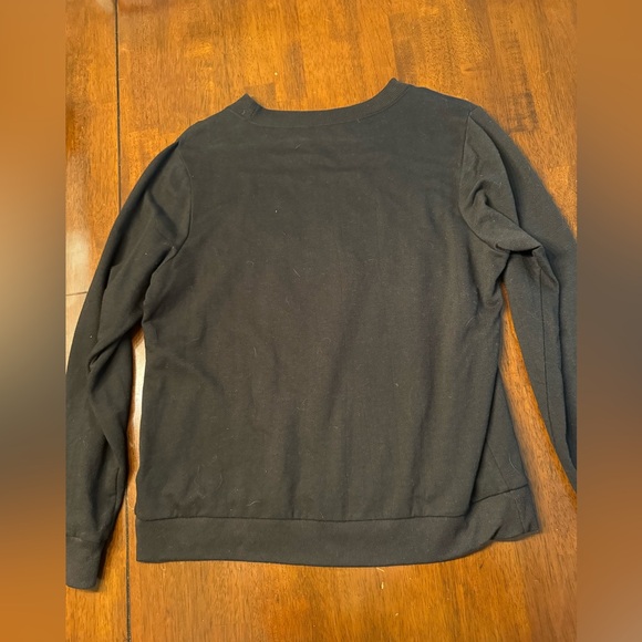 Rolling Stones valentine’s day crewneck. Bought at target. Size medium. - Picture 2 of 5